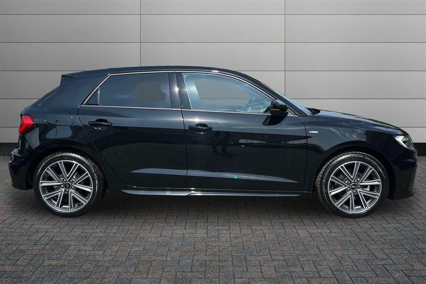 Audi A1 30 Tfsi S Line S Tronic Black #4