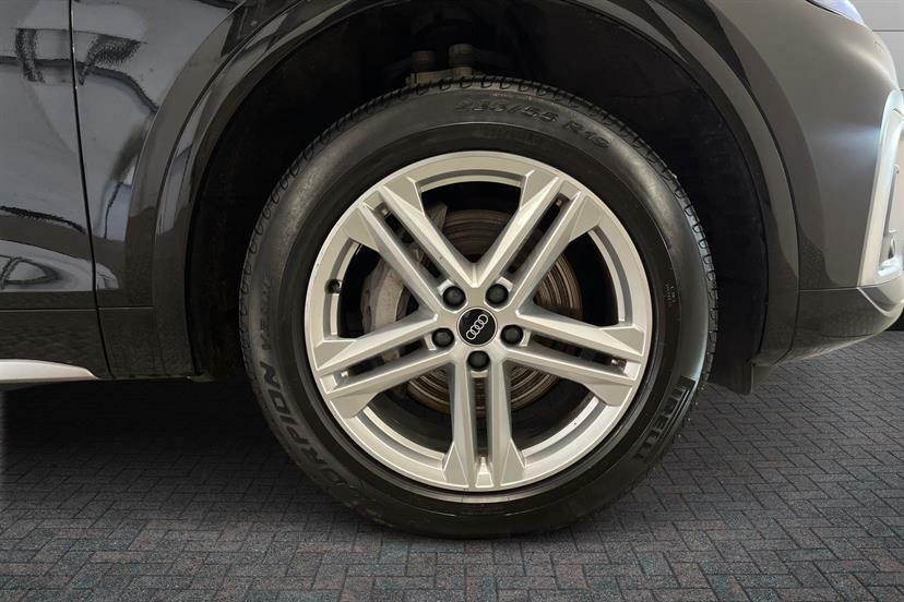 Audi Q5 50 Tfsi E Quattro S Line S Tronic Black #5