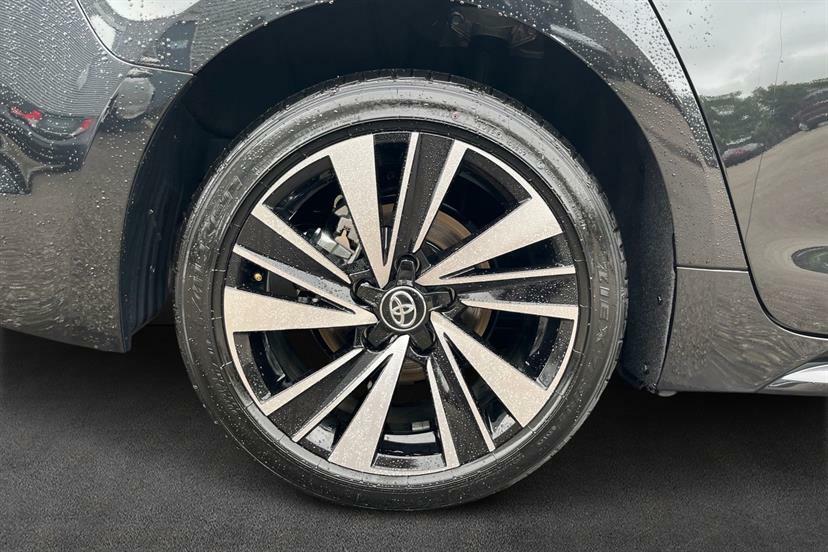 Toyota Corolla 1.8 Hybrid Design Cvt Black #3