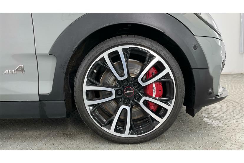 Mini Clubman 1.5 Cooper Exclusive 6Dr Comfortnav Pack Red #12