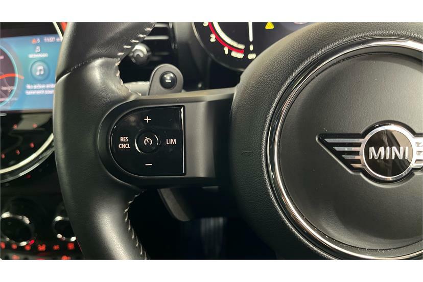 Mini Clubman 1.5 Cooper Exclusive 6Dr Comfortnav Pack Red #15