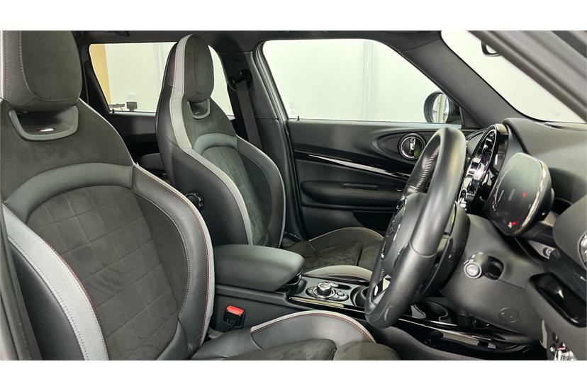 Mini Clubman 1.5 Cooper Exclusive 6Dr Comfortnav Pack Red #9