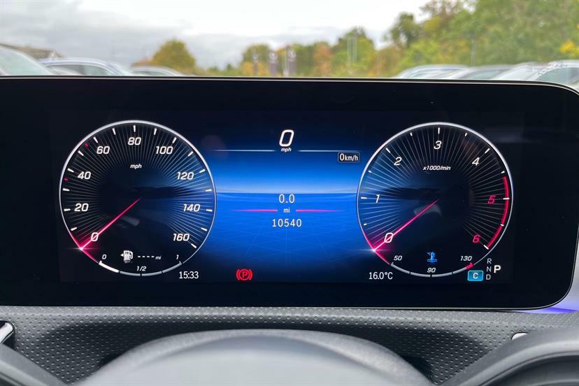 Mercedes-Benz CLA Class 220D Amg Line Premium Plus Tip Grey #5