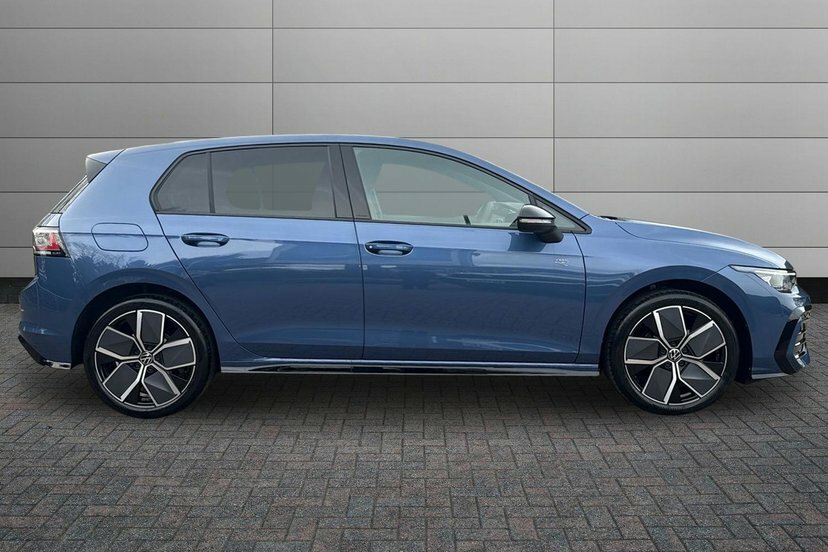 Volkswagen Golf 1.5 Tsi Black Edition Hatchback Blue #4