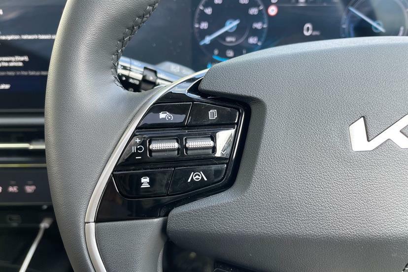 Kia e-Niro 64.8Kwh 2 Suv 201 Bhp White #25