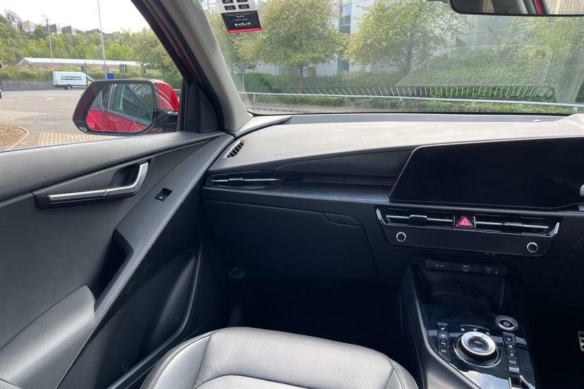 Kia e-Niro 64.8Kwh 2 Suv 201 Bhp White #23