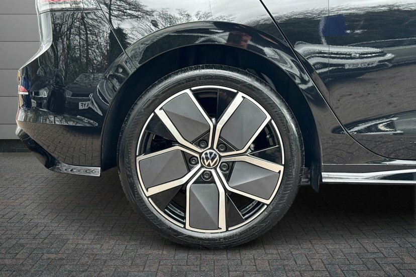 Volkswagen Golf 1.5 Etsi Mhev Black Edition Hatchback H Black #5