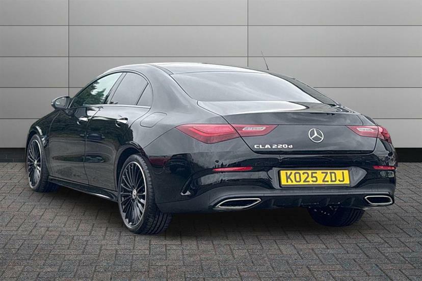 Mercedes-Benz CLA Class 220D Amg Line Premium Plus Tip Black #2