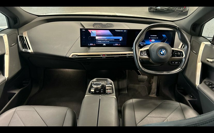 BMW iX Ix Xdrive40 M Sport AY22FWZ White #4