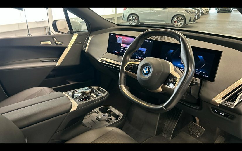 BMW iX Ix Xdrive40 M Sport AY22FWZ White #6