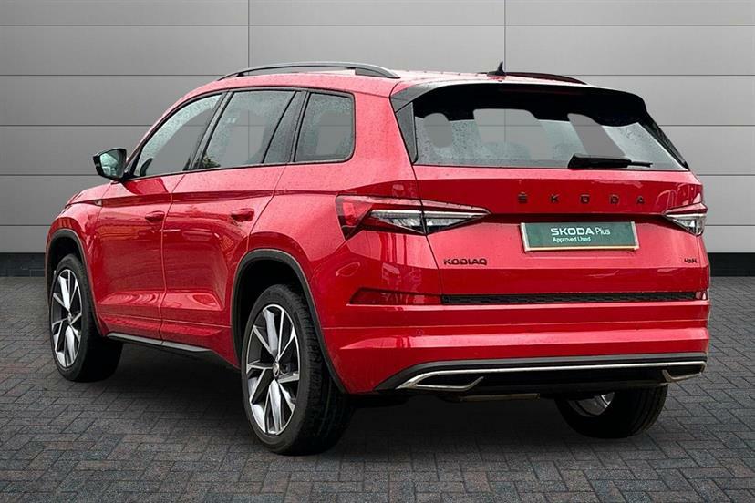 Skoda Kodiaq 2.0 Tdi 200 Sport Line 4X4 Dsg 7 Seat Red #3