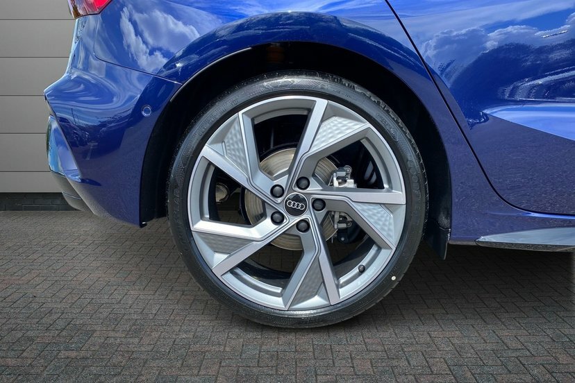Audi A3 1.5 Tfsi Black Edition Sportback S Tron DE26BWZ Blue #5
