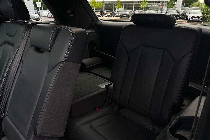 Audi Q7 Suv Black #32