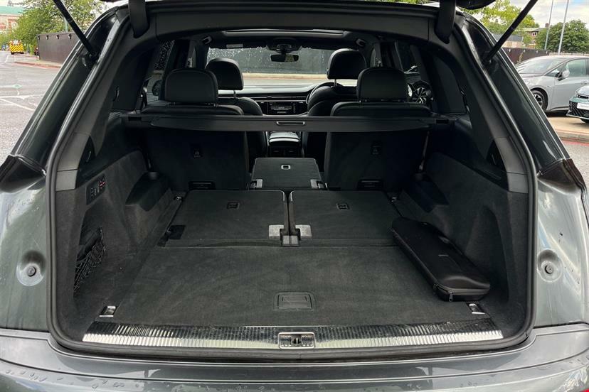 Audi Q7 Suv Black #12