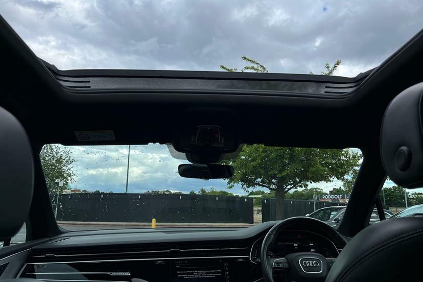 Audi Q7 Suv Black #36