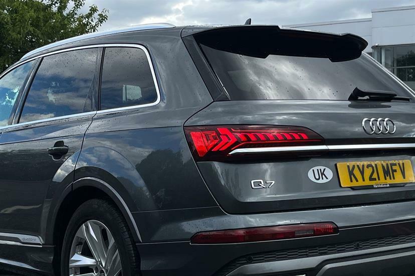 Audi Q7 Suv Black #27