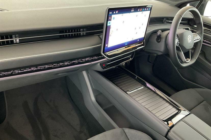 Volkswagen ID.7 210Kw Match Pro S Plus 86Kwh Black #2