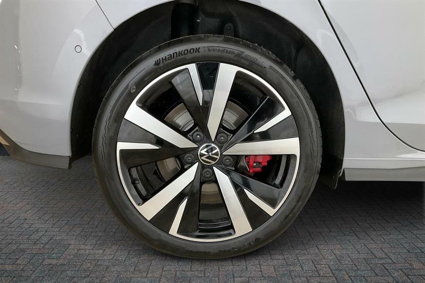 Volkswagen Golf 1.5 Tsi 272 Gte Ehybrid Dsg Grey #4