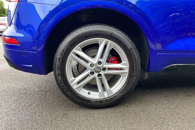 Audi Q5 Suv Grey #51