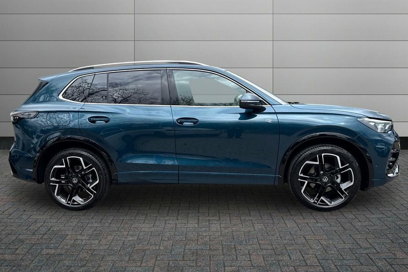 Volkswagen Tiguan 1.5 Etsi Mhev R-line Suv Hybrid Dsg 15 MT26PXL Blue #4