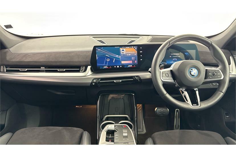 BMW iX1 150Kw Edrive20 M Sport 65Kwh Blue #3