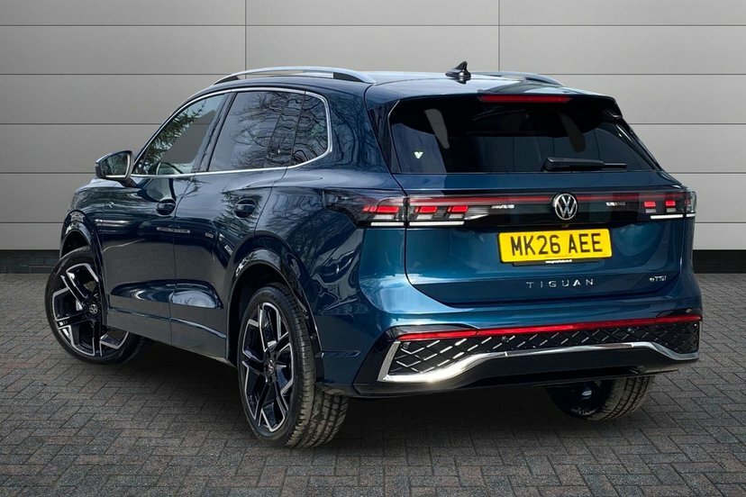 Volkswagen Tiguan 1.5 Etsi Mhev R-line Suv Hybrid Dsg 15 MK26AEE Blue #3