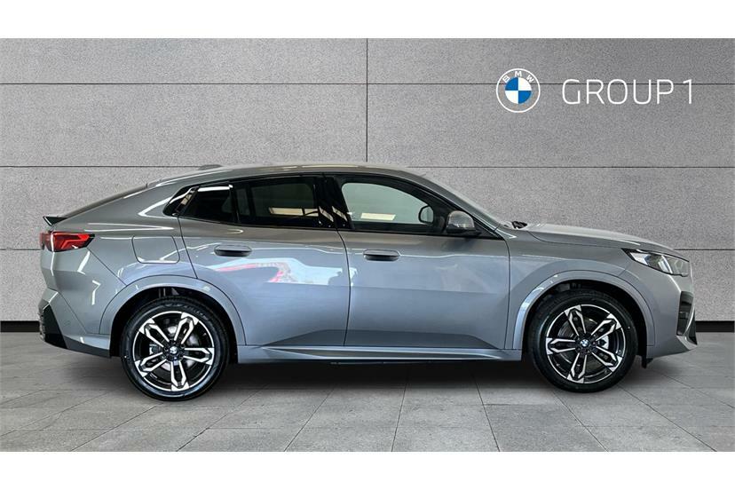 BMW iX2 150Kw Edrive20 M Sport 65Kwh Grey #3