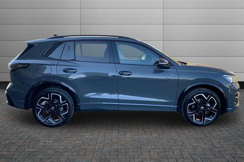 Volkswagen Tiguan 1.5 Etsi 150 R-line Dsg Grey #3