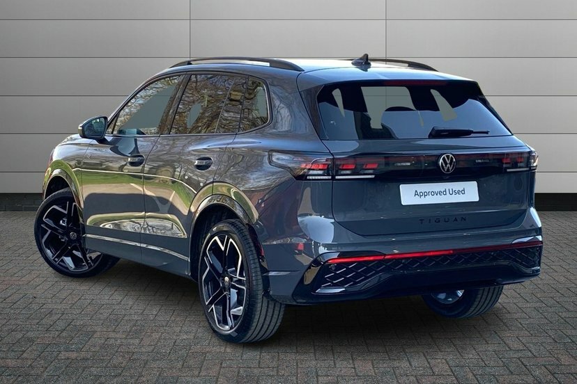 Volkswagen Tiguan 1.5 Etsi Mhev R-line Suv Hybrid Dsg 15 MK26AEY Grey #3