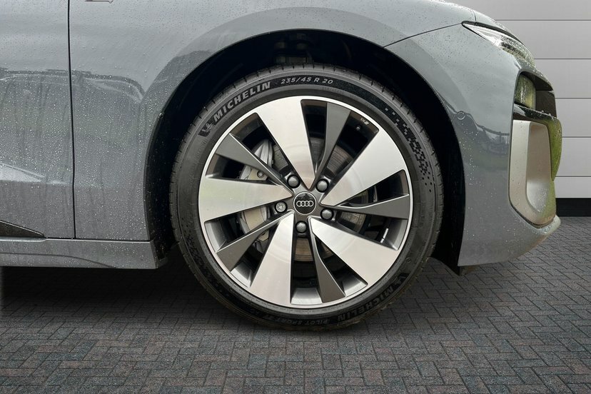 Audi A6 E-tron Avant 100Kwh Performance S Line Estate Grey #5