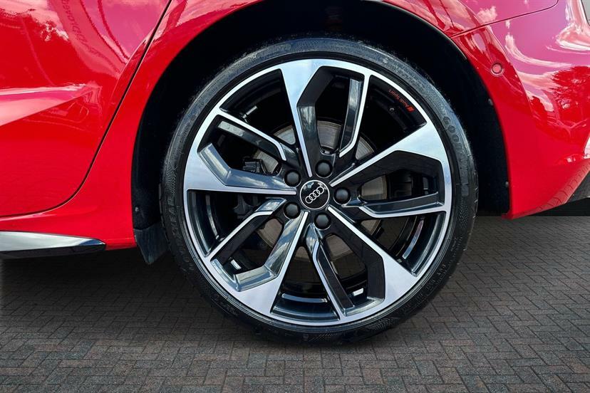 Audi A3 S3 Tfsi Quattro 333 Black Edition S Tronic Red #4