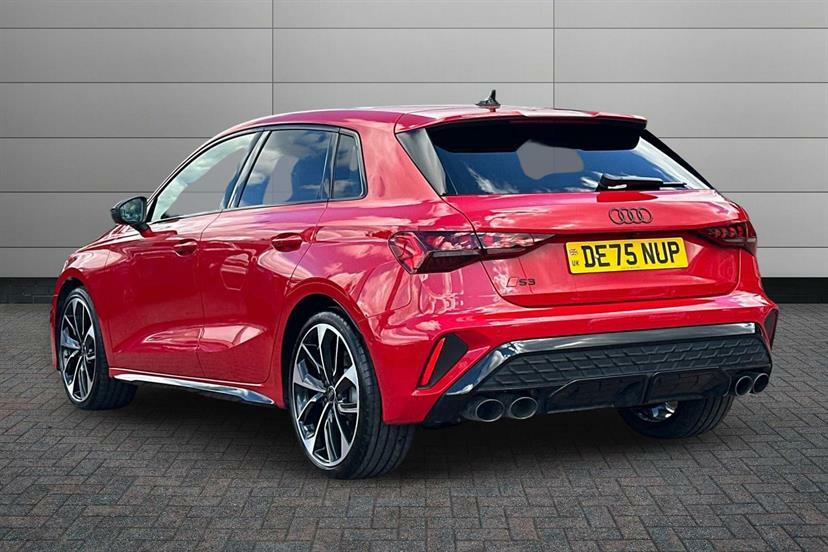 Audi A3 S3 Tfsi Quattro 333 Black Edition S Tronic Red #2