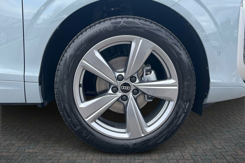 Audi Q3 1.5 Tfsi S Line Sportback S Tronic 150 DA26UZB Grey #5
