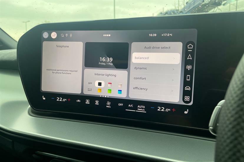 Audi Q3 1.5 E-hybrid Launch Edition Plus S Tronic Grey #26