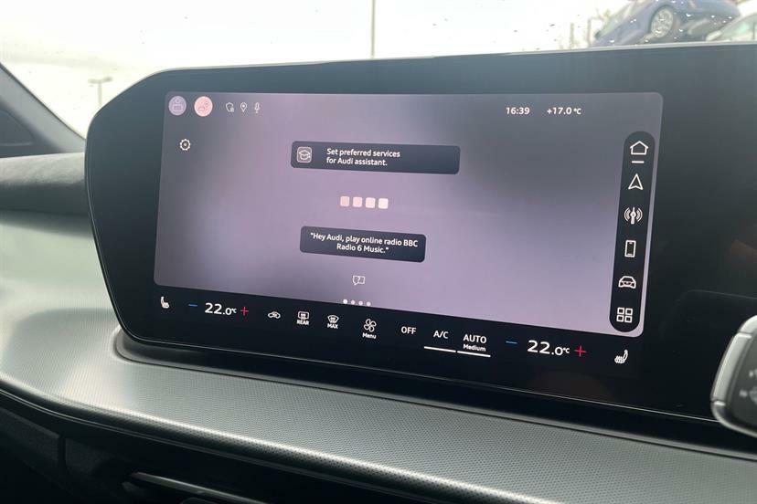 Audi Q3 1.5 E-hybrid Launch Edition Plus S Tronic Grey #24