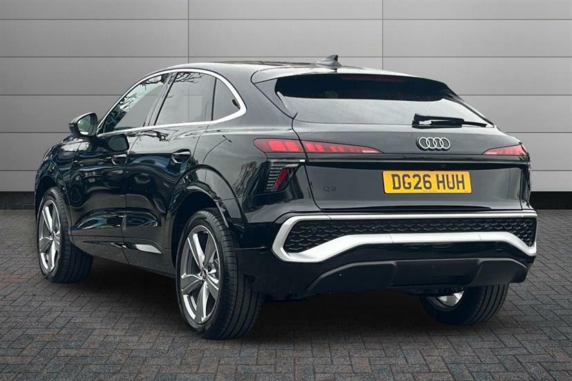 Audi Q3 1.5 Tfsi S Line S Tronic Black #3