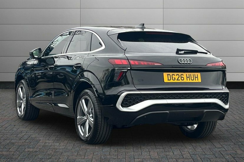 Audi Q3 1.5 Tfsi S Line Sportback S Tronic 150 DG26HUH Black #3