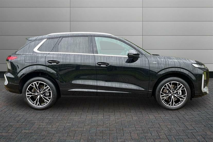 Audi Q3 1.5 E-hybrid S Line S Tronic Black #4