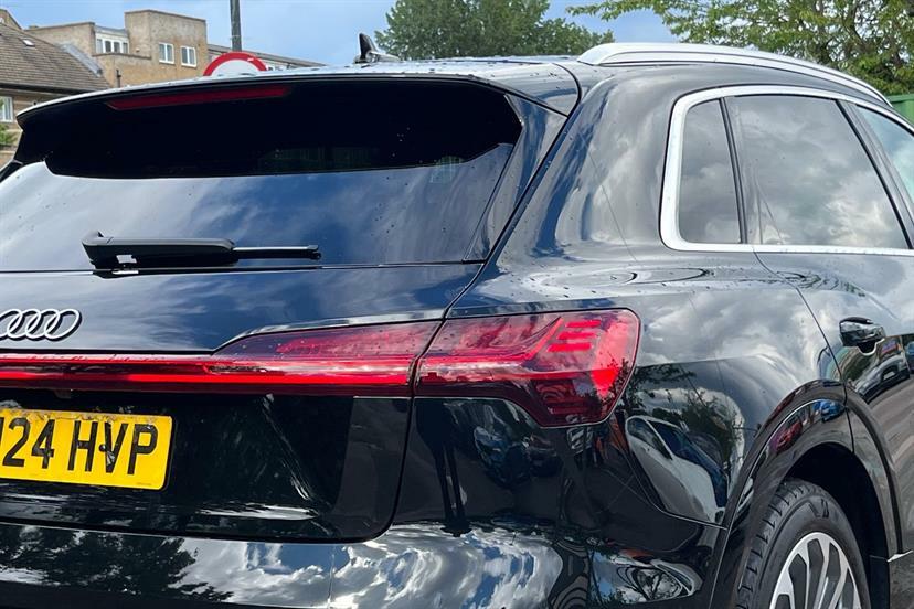 Audi Q8 e tron Black Edition Grey #23