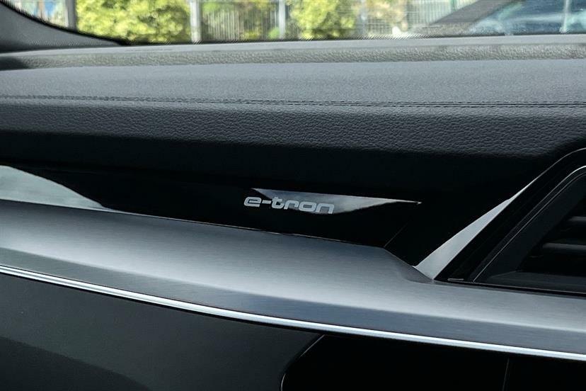 Audi Q8 e tron Black Edition Grey #32