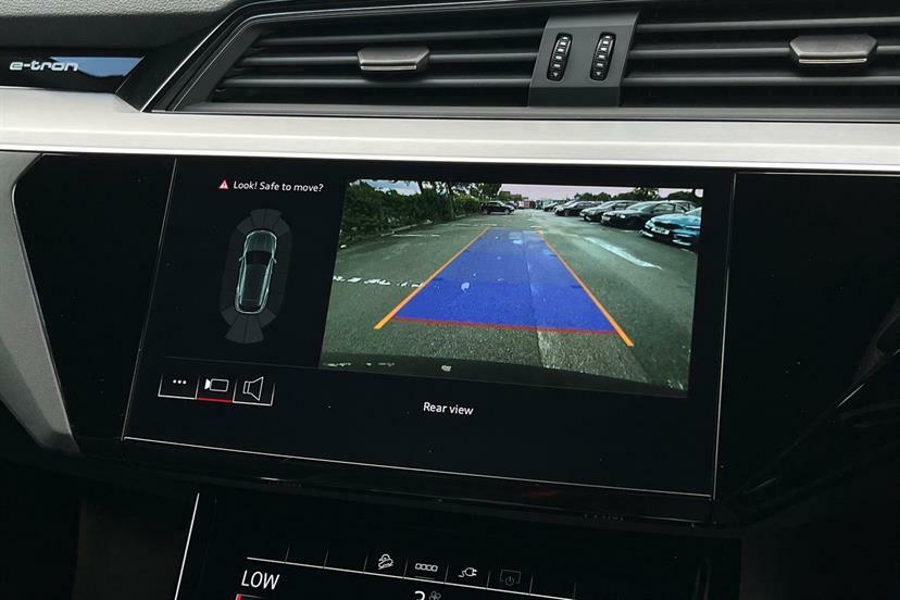 Audi Q8 e tron Black Edition Grey #12