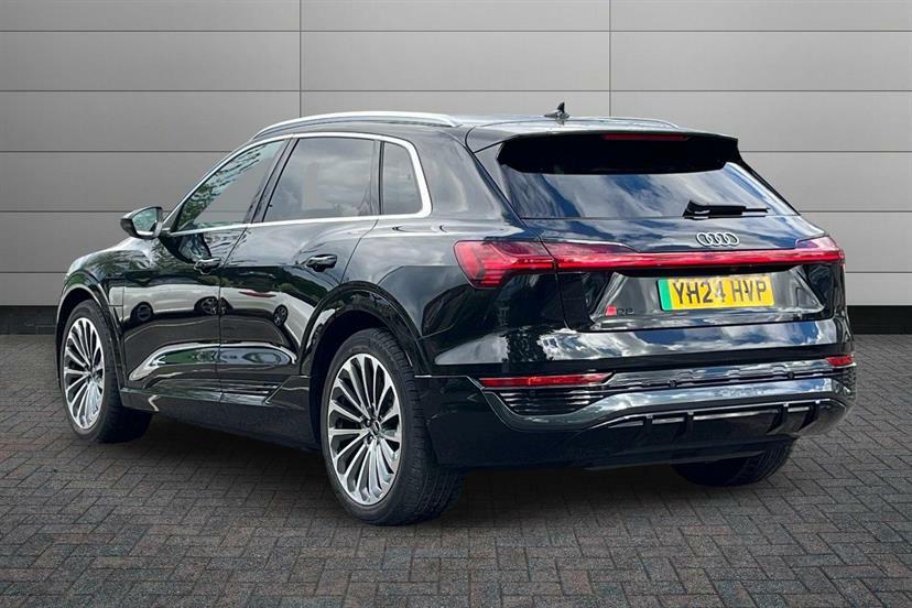 Audi Q8 e tron 300Kw 55 Quattro 114Kwh S Line Black #3