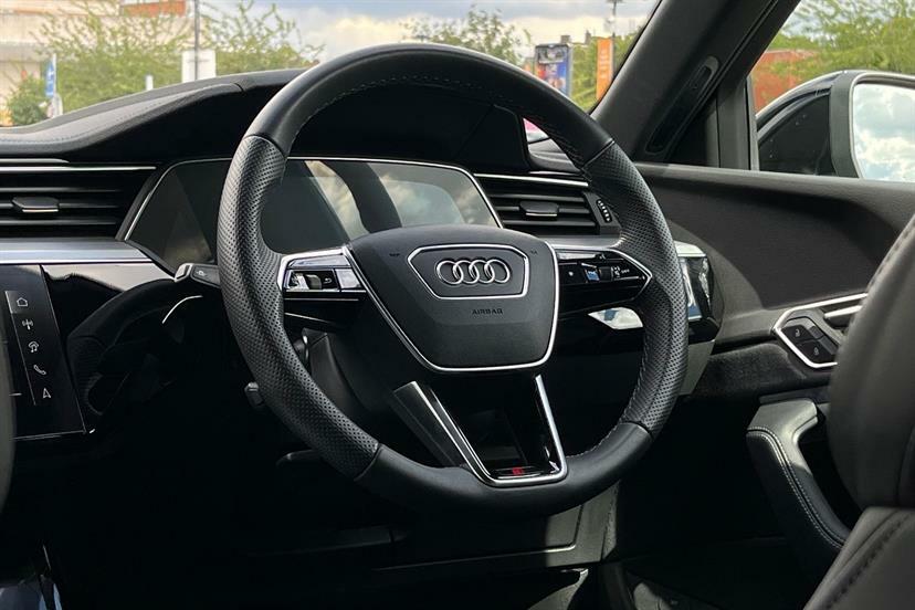 Audi Q8 e tron Black Edition Grey #37