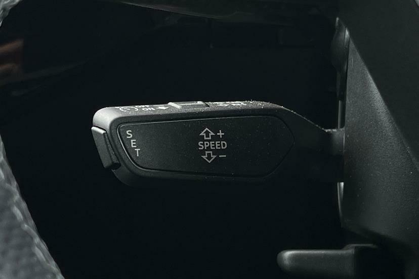 Audi Q8 e tron Black Edition Grey #21
