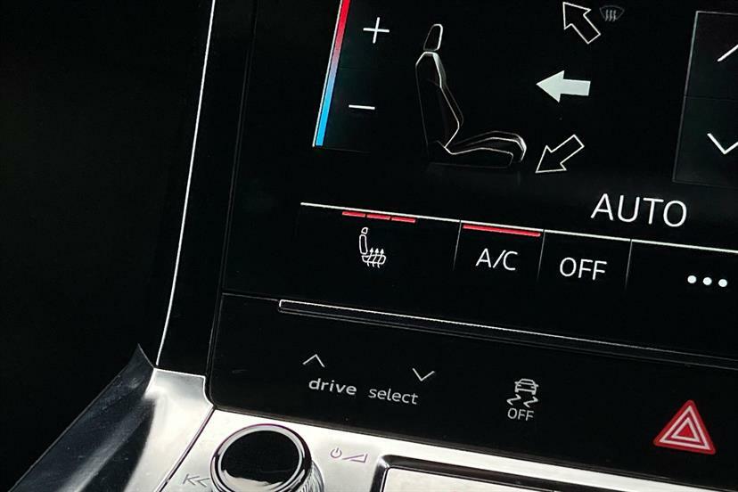 Audi Q8 e tron Black Edition Grey #15