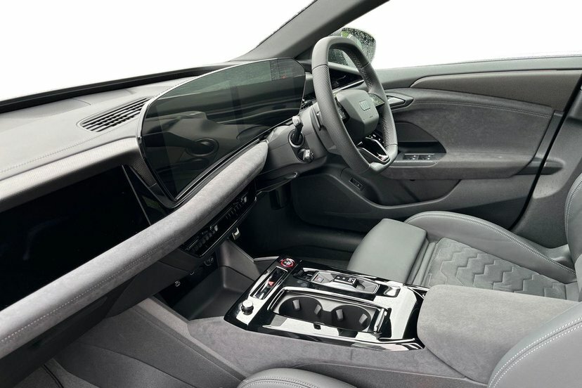Audi A6 E-tron Sportback 83Kwh Edition 1 Hatchback 286 P Black #2