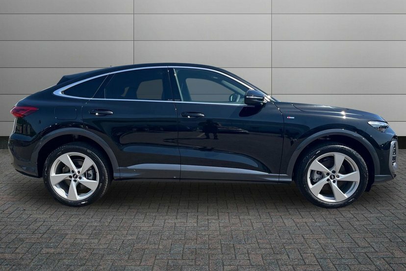 Audi Q5 2.0 Tfsi S Line Sportback S Tronic Quat AO26UPZ Black #4