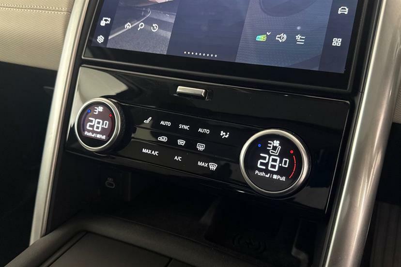 Land Rover Discovery Dynamic Hse Black #30