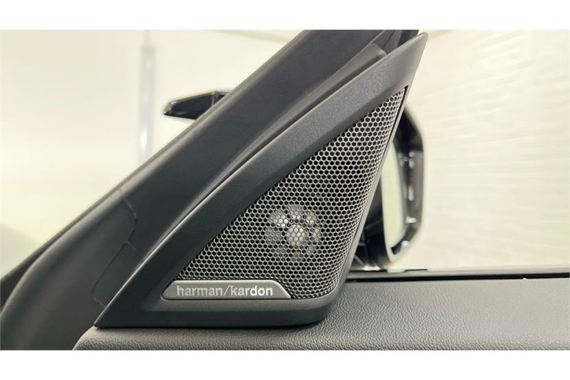 BMW M2 M2 480 Step White #18