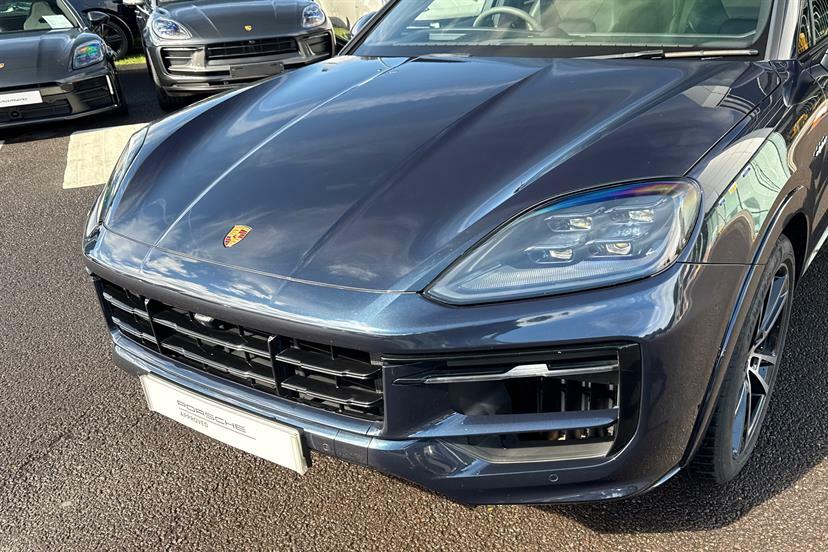Porsche Cayenne S Tiptronic S Black #18